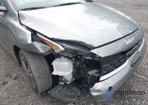 2022 Kia Forte Lxs из США, поврежденный, VIN 3KPF24AD2NE500589